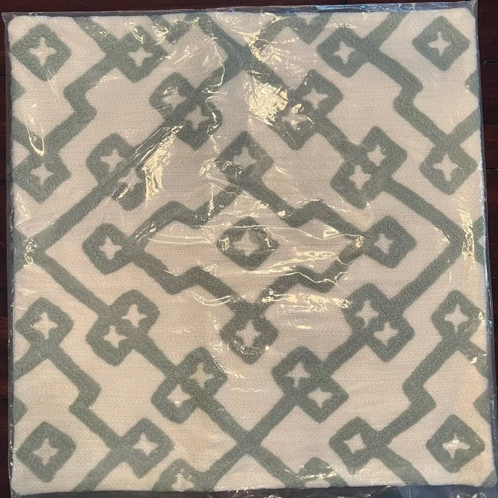 West Elm Crewel Lattice Embroidered Raised Textured Pattern 18” Pillow Cover NWT